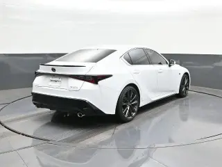 Lexus IS 350 2025 F SPORT Design 4p Sedán