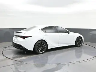 Lexus IS 350 2025 F SPORT Design 4p Sedán