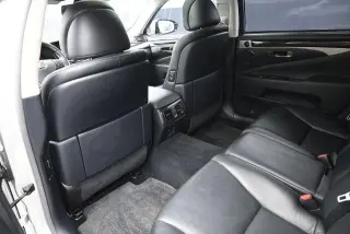 Lexus LS 460 2013 L 4p Sedan