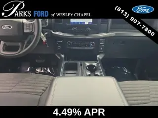 Ford F-150 2023 4x2 XL 4 puertas SuperCrew 5.5 pies. SB
