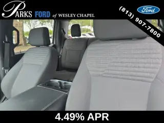 Ford F-150 2023 4x2 XL 4 puertas SuperCrew 5.5 pies. SB