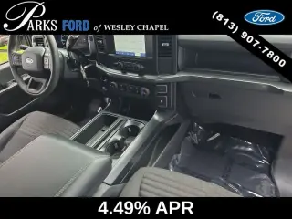 Ford F-150 2023 4x2 XL 4 puertas SuperCrew 5.5 pies. SB
