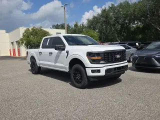 Ford F-150 2025 4x2 STX 4 puertas SuperCrew 5.5 pies SB