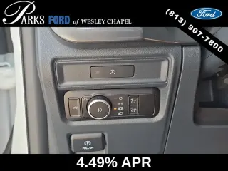 Ford F-150 2025 4x2 STX 4 puertas SuperCrew 5.5 pies SB