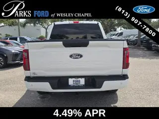 Ford F-150 2025 4x2 STX 4 puertas SuperCrew 5.5 pies SB