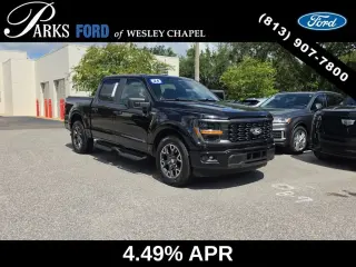 Ford F-150 2024 4x2 STX 4 puertas SuperCrew 5.5 pies. SB