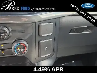 Ford F-150 2024 4x2 STX 4 puertas SuperCrew 5.5 pies. SB