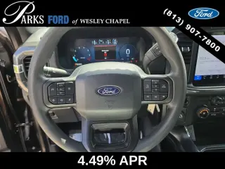 Ford F-150 2024 4x2 STX 4 puertas SuperCrew 5.5 pies. SB