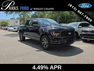 Ford F-150 2025 4x2 STX 4 puertas SuperCrew 5.5 pies SB