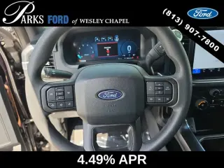 Ford F-150 2025 4x2 STX 4 puertas SuperCrew 5.5 pies SB