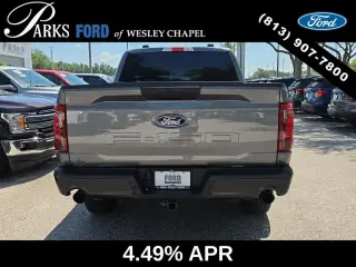 Ford F-150 2024 4x4 STX 4 puertas SuperCrew con caja de 5.5 pies