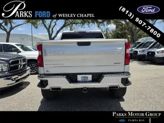 Chevrolet Silverado 1500 2019 4x4 RST 4 puertas Cabina Crew 5.8 ft. SB