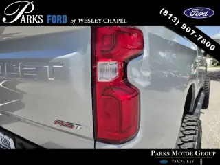 Chevrolet Silverado 1500 2019 4x4 RST 4 puertas Cabina Crew 5.8 ft. SB