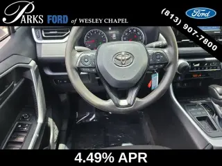 Toyota RAV4 2022 LE 4 puertas SUV