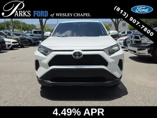 Toyota RAV4 2022 LE 4 puertas SUV