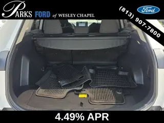 Toyota RAV4 2022 LE 4 puertas SUV