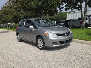Nissan Versa 2012 1.8 S 4 puertas Hatchback 6M