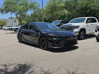 Toyota Camry 2025 SE 4 puertas Sedan