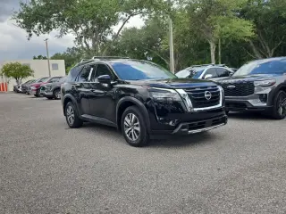 Nissan Pathfinder 2023 AWD SL 4p SUV