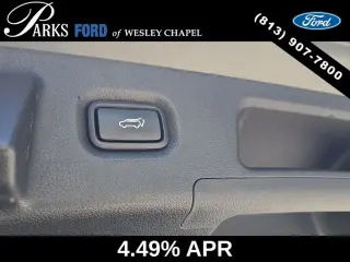 Hyundai SANTA FE 2021 AWD Calligraphy 4p Crossover con llantas de 19 pulgadas
