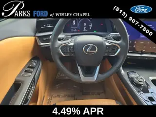 Lexus RZ 300e 2024 Premium 4p Crossover con Ruedas de 18 Pulgadas