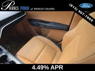 Lexus RZ 300e 2024 Premium 4p Crossover con Ruedas de 18 Pulgadas