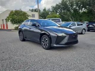 Lexus RZ 300e 2024 Premium 4p Crossover con Ruedas de 18 Pulgadas