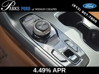 Lexus RZ 300e 2024 Premium 4p Crossover con Ruedas de 18 Pulgadas