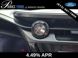 Lexus RZ 300e 2024 Premium 4p Crossover con Ruedas de 18 Pulgadas