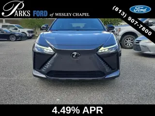 Lexus RZ 300e 2024 Premium 4p Crossover con Ruedas de 18 Pulgadas