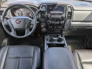 Nissan Titan 2024 4x4 PRO-4X 4 puertas Cabina Crew 5.6 pies. SB