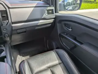 Nissan Titan 2024 4x4 PRO-4X 4 puertas Cabina Crew 5.6 pies. SB