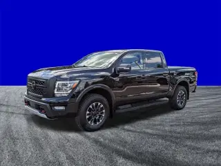 Nissan Titan 2024 4x4 PRO-4X 4 puertas Cabina Crew 5.6 pies. SB