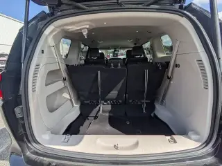 Chrysler Pacifica 2023 Touring L 4 puertas Minivan