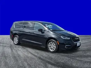 Chrysler Pacifica 2023 Touring L 4 puertas Minivan