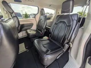 Chrysler Pacifica 2023 Touring L 4 puertas Minivan