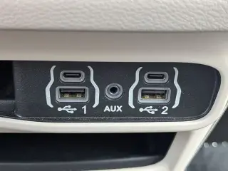 Chrysler Pacifica 2023 Touring L 4 puertas Minivan