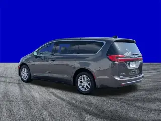 Chrysler Pacifica 2023 Touring L 4 puertas Minivan