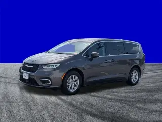 Chrysler Pacifica 2023 Touring L 4 puertas Minivan