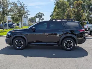Nissan Pathfinder 2024 AWD Rock Creek 4dr SUV