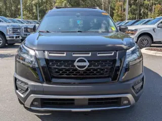 Nissan Pathfinder 2024 AWD Rock Creek 4dr SUV