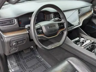 Jeep Grand Wagoneer L 2024 4x4 4 puertas SUV