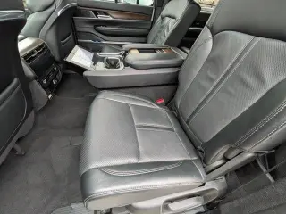 Jeep Grand Wagoneer L 2024 4x4 4 puertas SUV