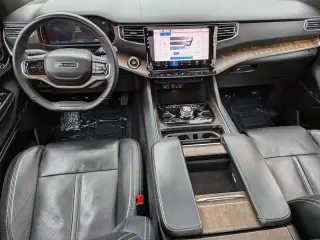 Jeep Grand Wagoneer L 2024 4x4 4 puertas SUV