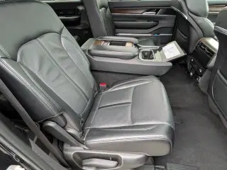 Jeep Grand Wagoneer L 2024 4x4 4 puertas SUV