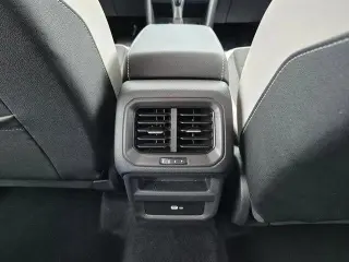 Volkswagen Taos 2025 AWD SE 4Motion 4p SUV