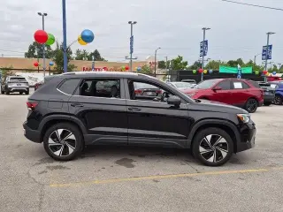 Volkswagen Taos 2025 AWD SE 4Motion 4p SUV