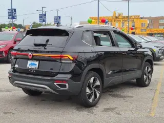 Volkswagen Taos 2025 AWD SE 4Motion 4p SUV