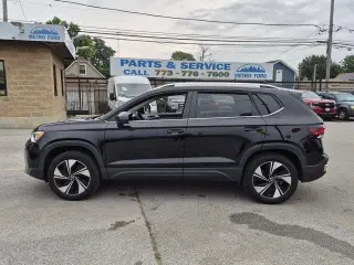 Volkswagen Taos 2025 AWD SE 4Motion 4p SUV