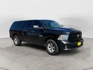 Ram 1500 2018 4x4 Express 4 puertas Quad Cab 6.3 pies. Pickup SB